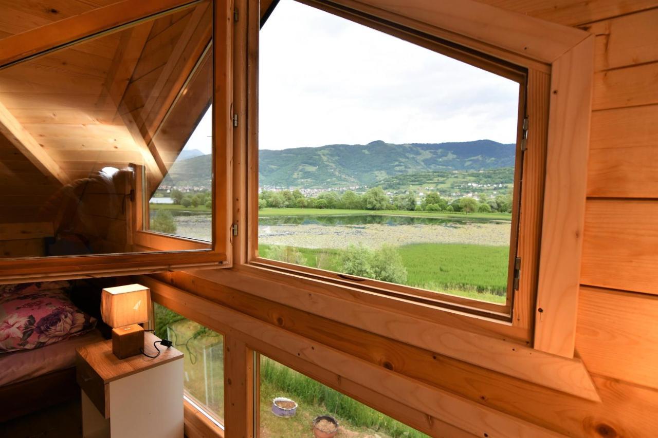 Holiday House By The Lake Plav Ngoại thất bức ảnh