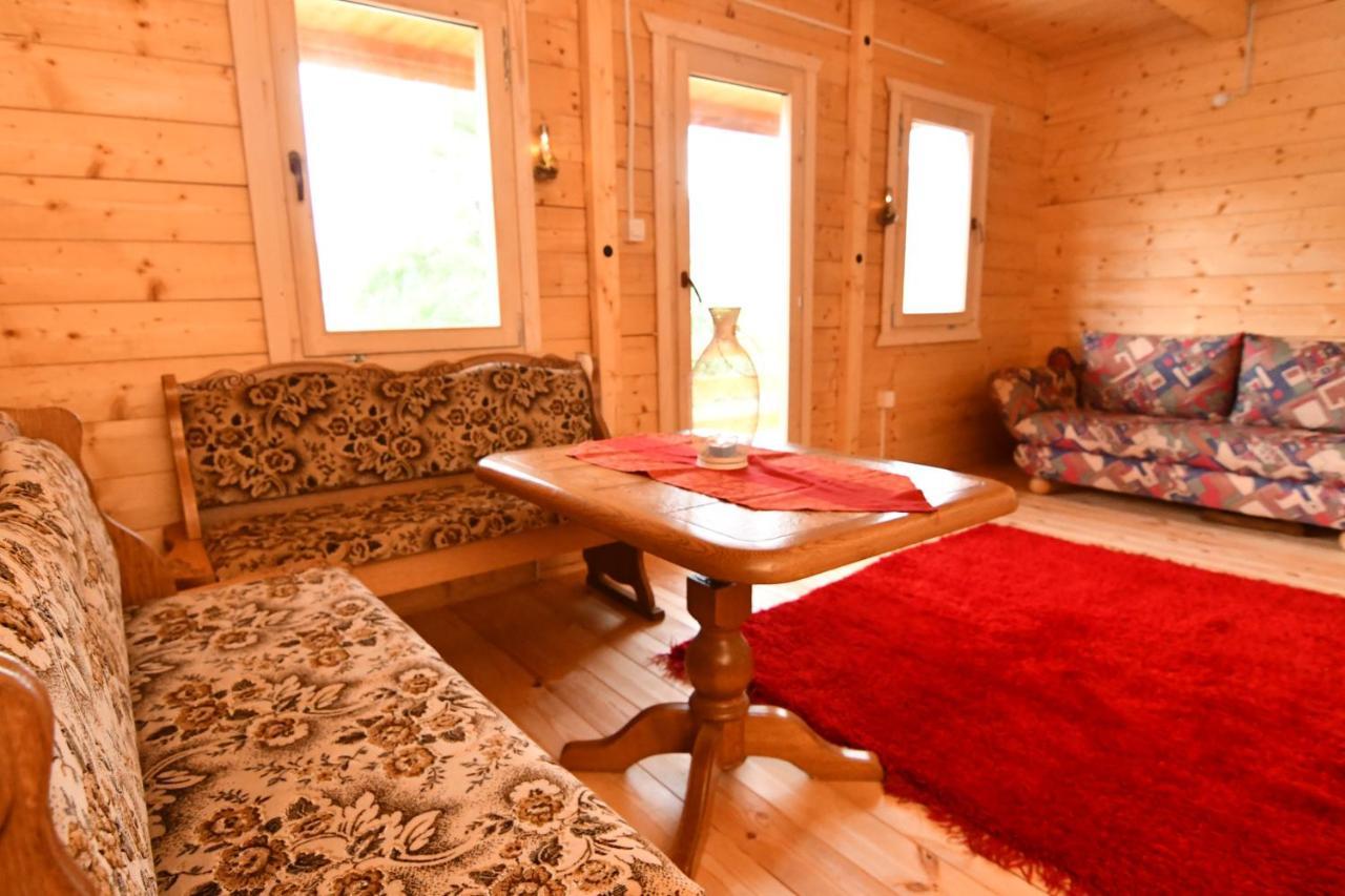 Holiday House By The Lake Plav Ngoại thất bức ảnh